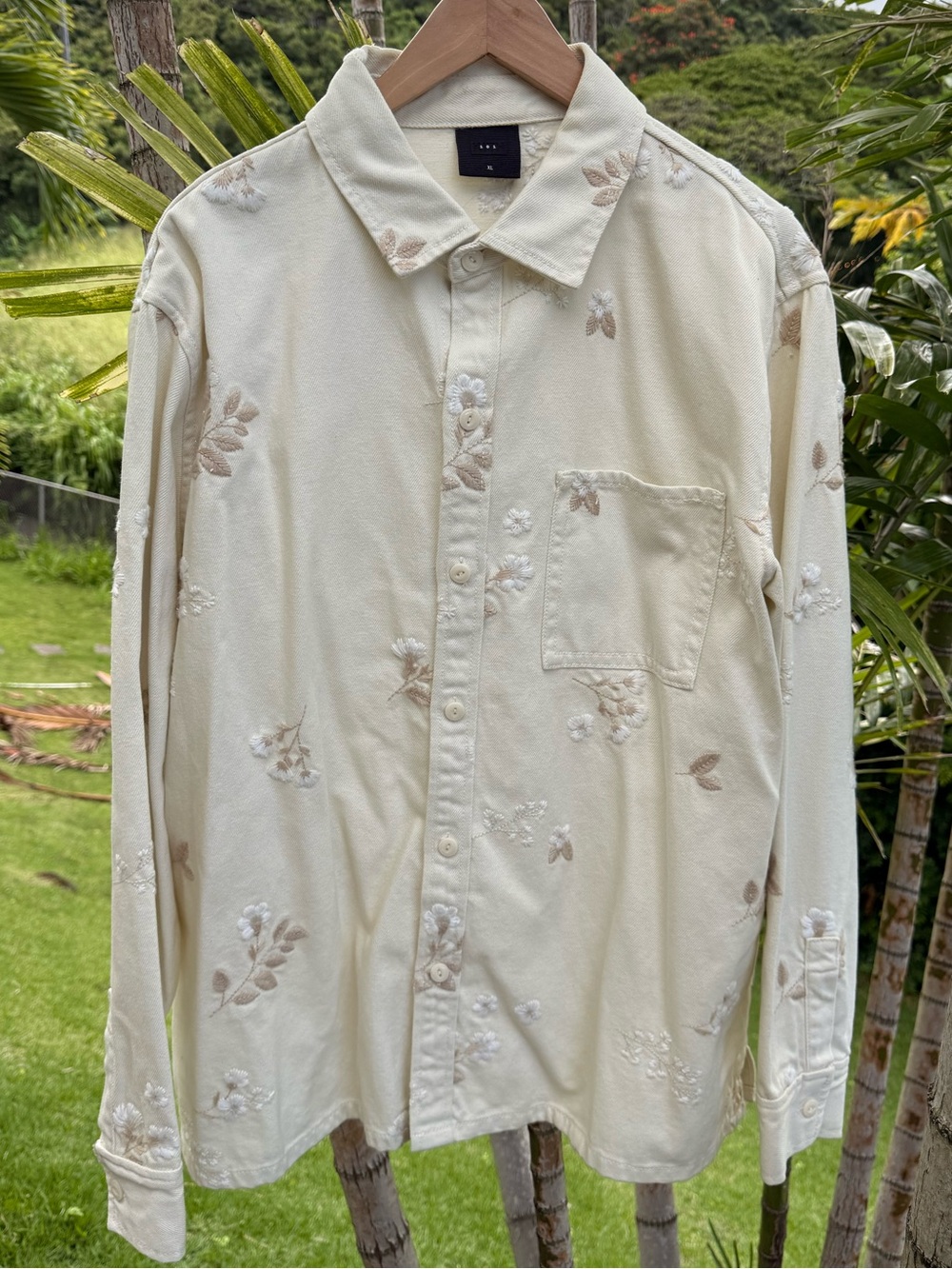 Men's KITH 101 Embroidered Cream Floral Denim Button-Up Shirt